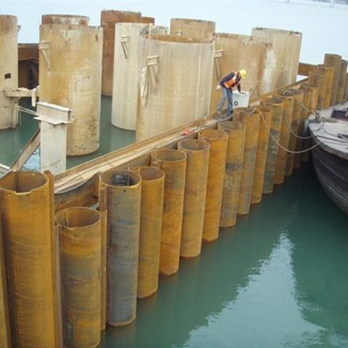 梅州钢护筒现场安装